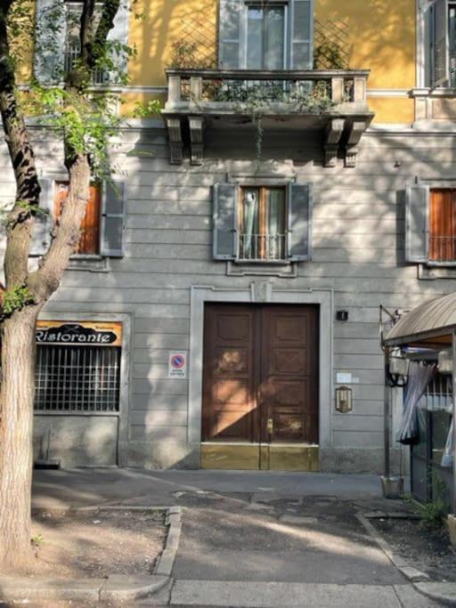 Splendido Bilocale In Vecchia Milano Apartamento Exterior foto